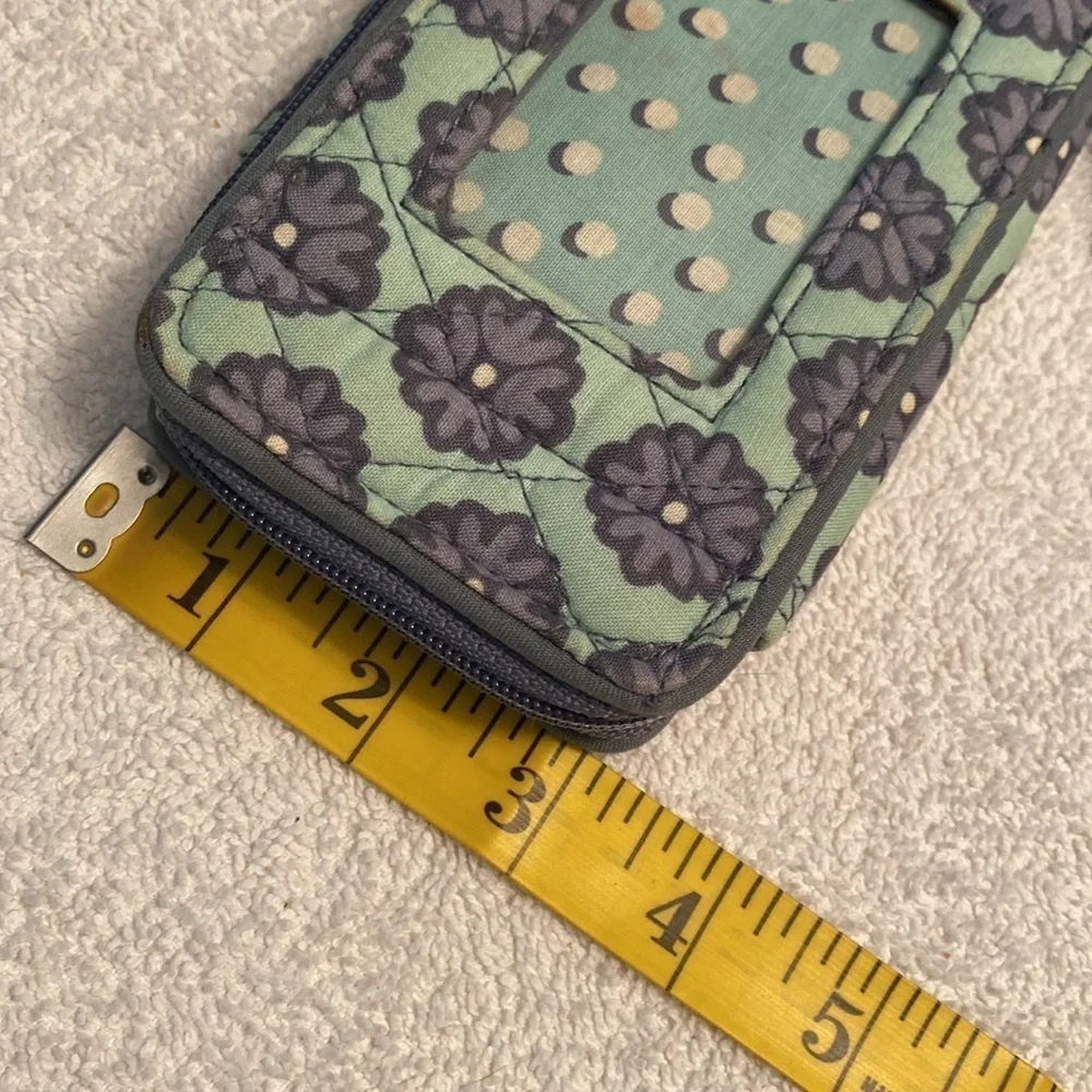 Vera Bradley lot of 2 wristlet and make up bag floral pattern possibly retired